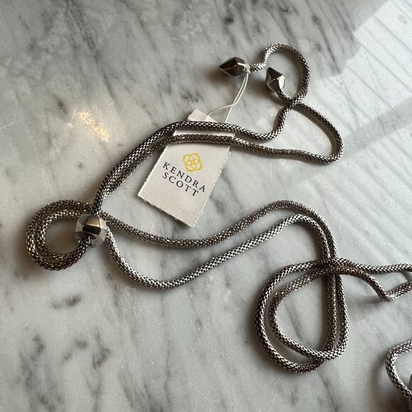 KENDRA SCOTT Inez Necklace Silver, Black Glass Pendant - Picture 4 of 9